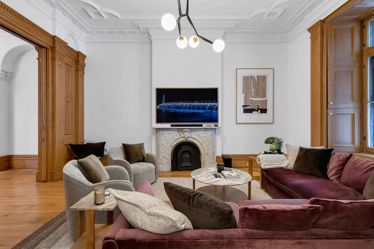 The Plateau House — property photo 1